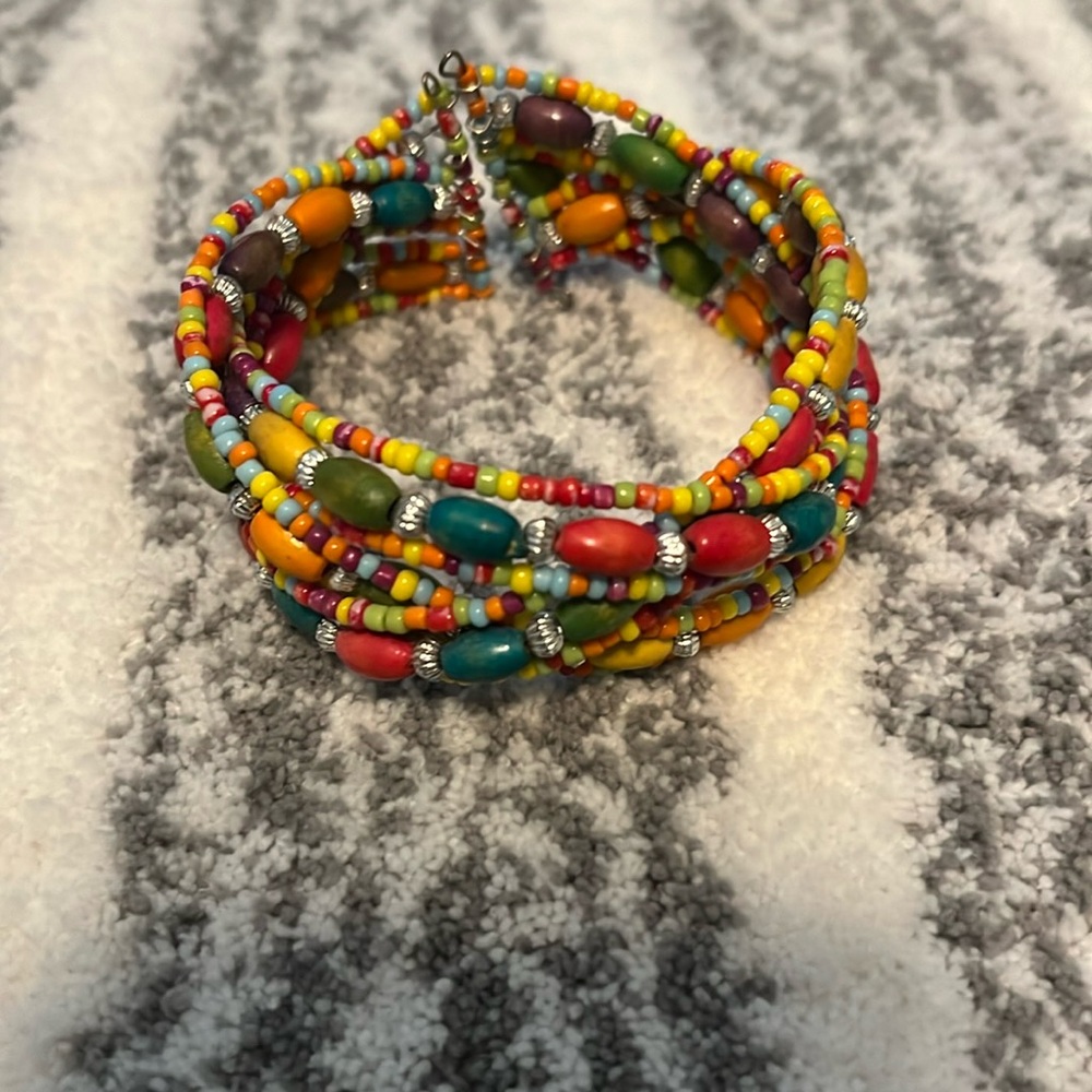 Bead bracelet